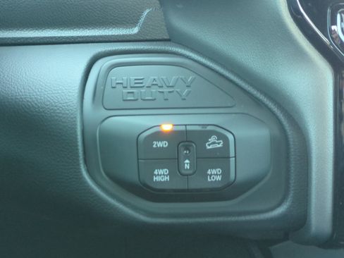 New 2026 RAM 2500 Big Horn AWD/4WD image 31