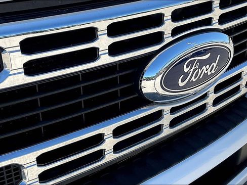 Used 2024 Ford F350 XLT w/ 360-Degree Camera Package AWD/4WD image 30