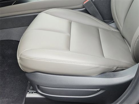 New 2026 Lincoln Corsair Premiere image 23