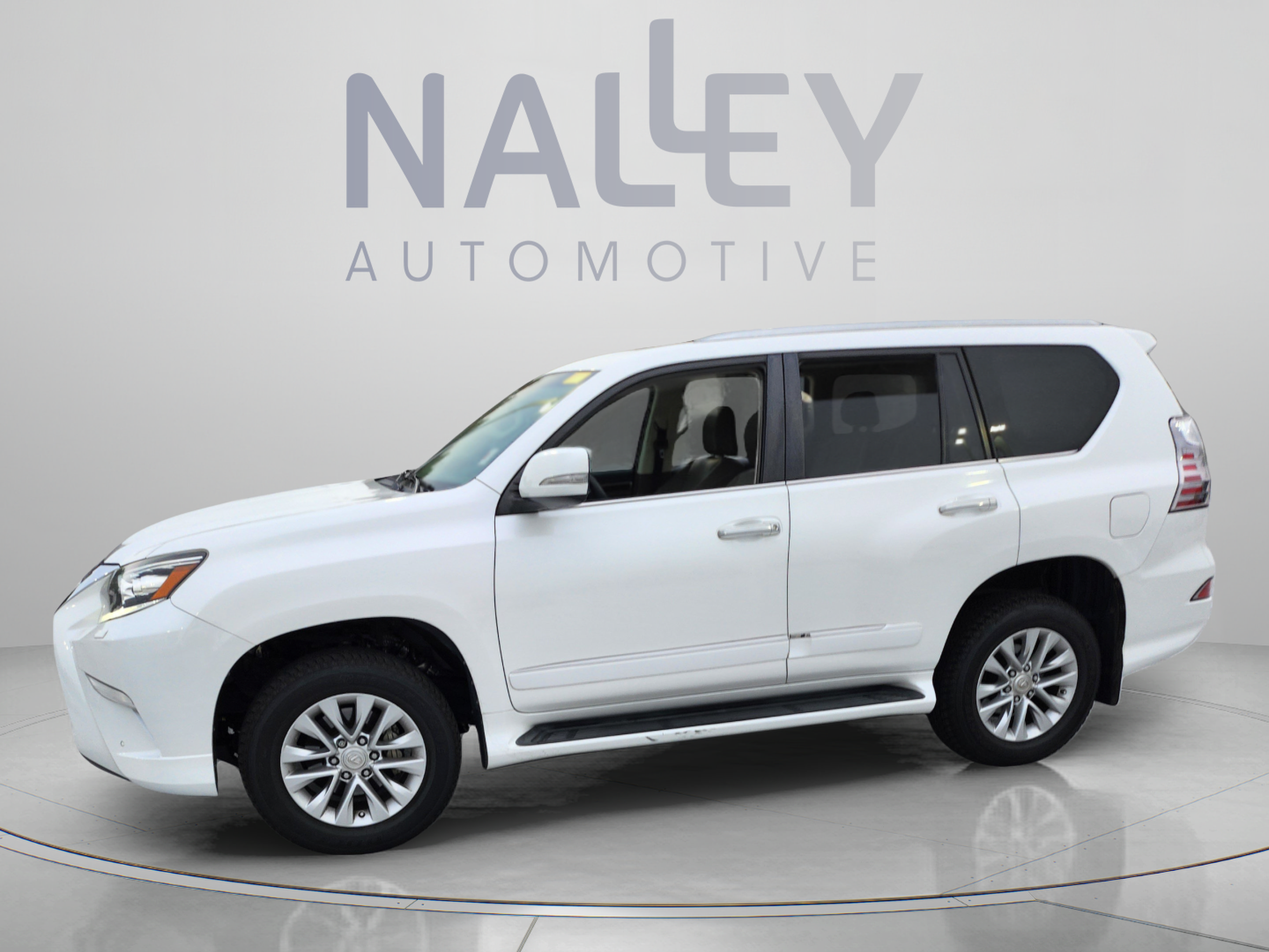 Used 2018 Lexus GX 460 Premium AWD/4WD image 3