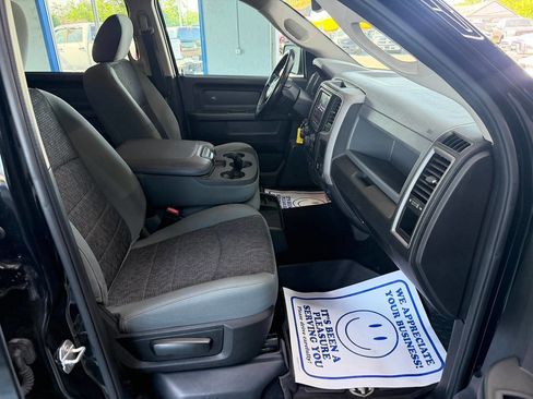 Used 2019 RAM 1500 Express w/ Wheel & Sound Group AWD/4WD image 14
