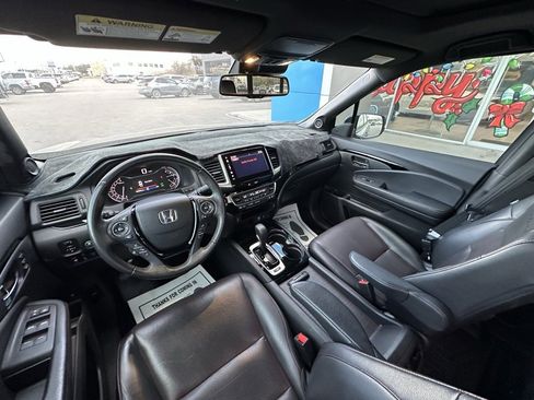 Used 2018 Honda Ridgeline Black Edition image 16