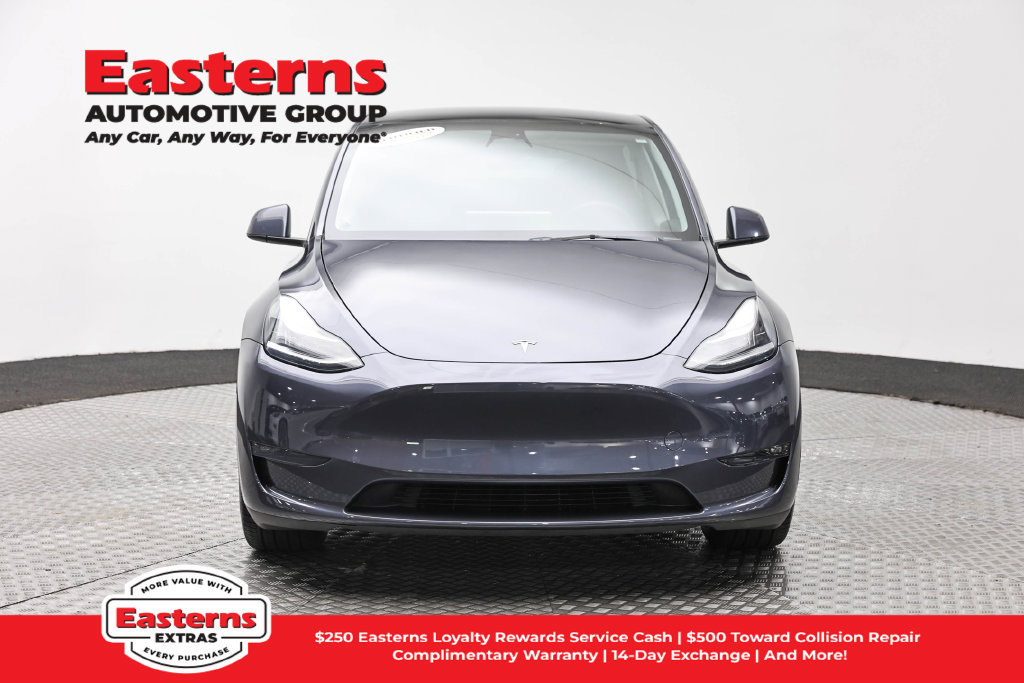 Used 2023 Tesla Model Y Long Range AWD/4WD image 3