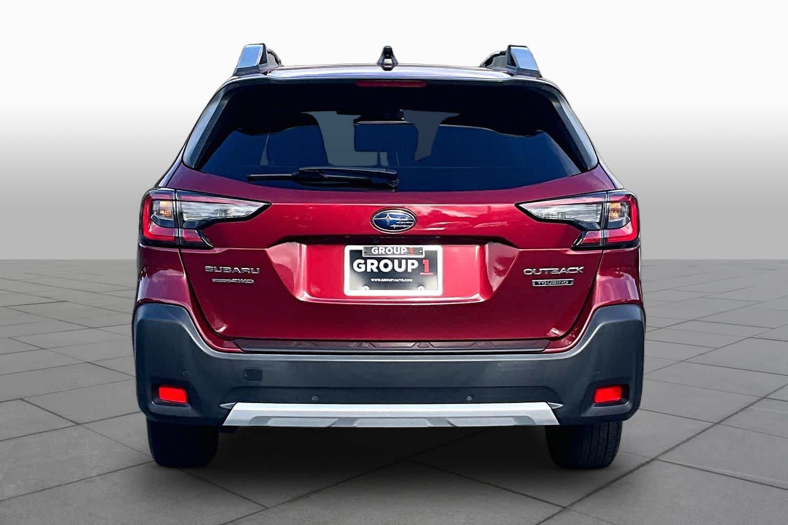 Used 2023 Subaru Outback Touring AWD/4WD image 5