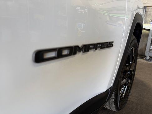 Used 2025 Jeep Compass Latitude w/ Altitude Special Edition AWD/4WD image 28