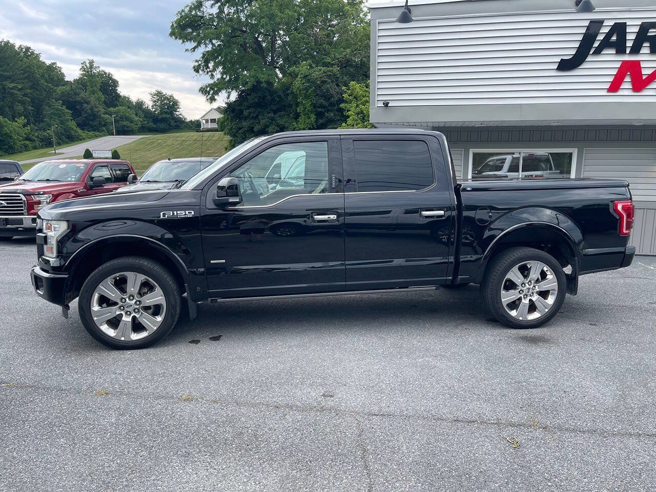Used 2016 Ford F150 Limited w/ Trailer Tow Package AWD/4WD image 4