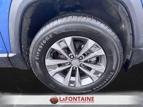 Used 2025 Chevrolet Equinox LT image 30