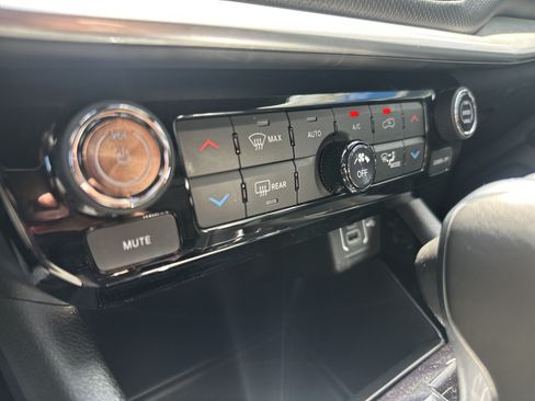 Used 2026 Jeep Compass Trailhawk AWD/4WD image 15