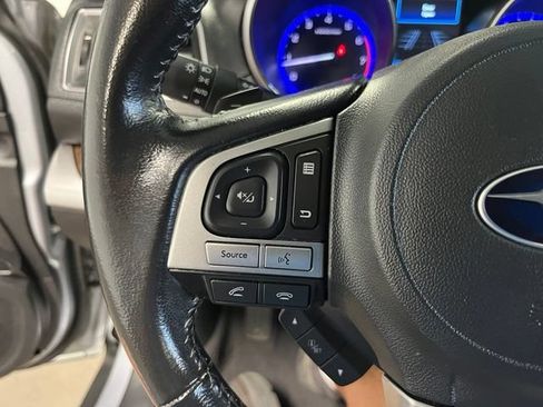 Used 2016 Subaru Outback 2.5i Limited AWD/4WD image 25