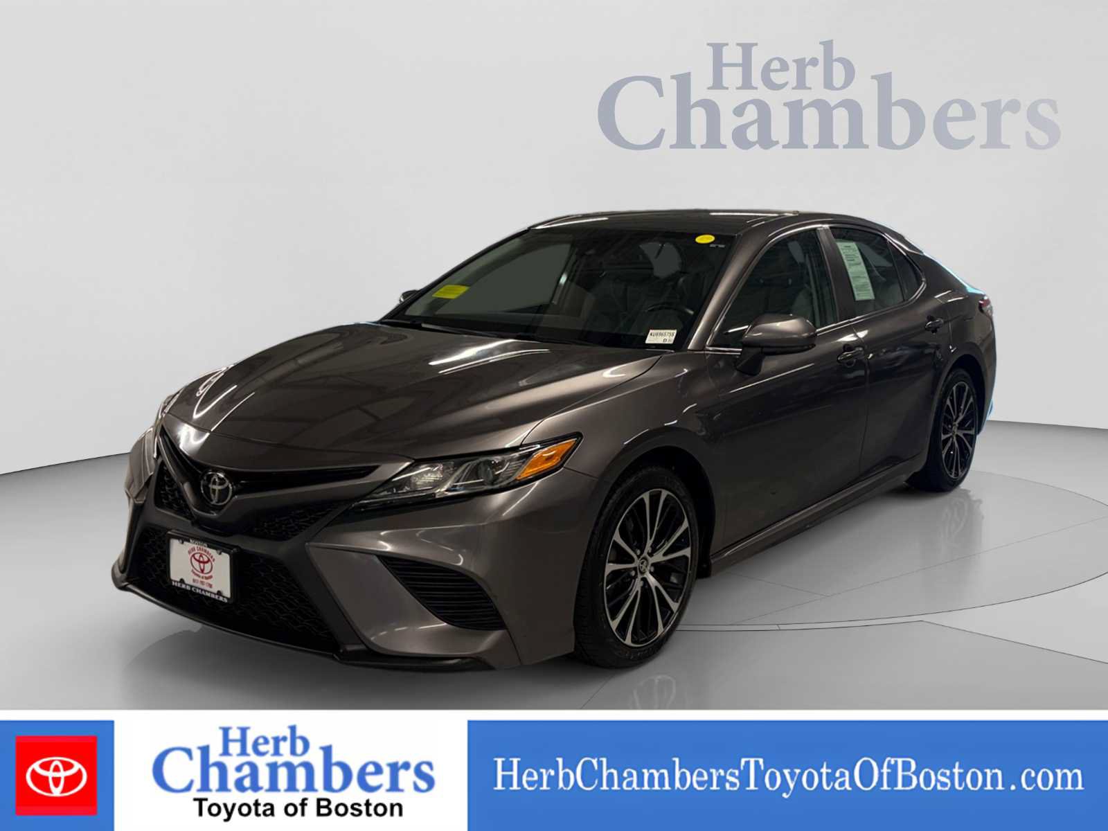 Used 2019 Toyota Camry SE FWD image 10
