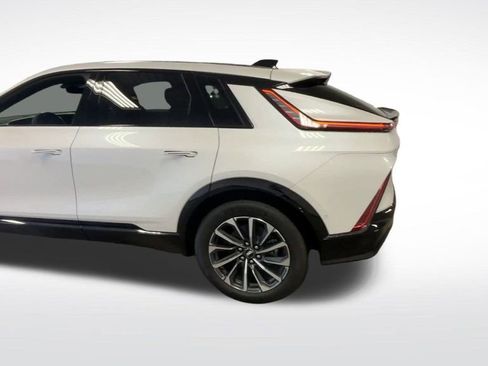 New 2025 Cadillac Lyriq Sport image 7