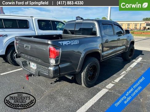 Used 2018 Toyota Tacoma TRD Sport w/ Technology Package AWD/4WD image 4