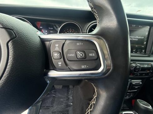 Used 2020 Jeep Gladiator Overland AWD/4WD image 30