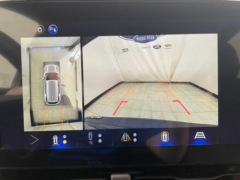 New 2026 Chevrolet Equinox LT w/ Safety and Technology Package AWD/4WD image 4