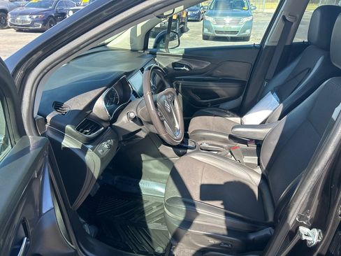 Used 2019 Buick Encore Sport Touring image 9