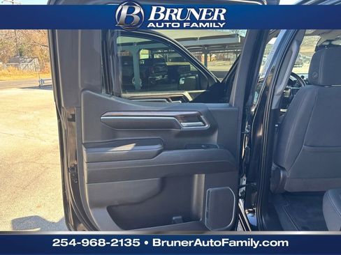 Used 2024 Chevrolet Silverado 1500 LT w/ Z71 Off-Road Package image 13