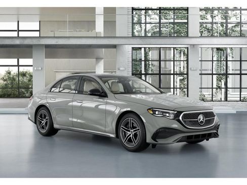 New 2026 Mercedes-Benz E 450 4MATIC Sedan image 11