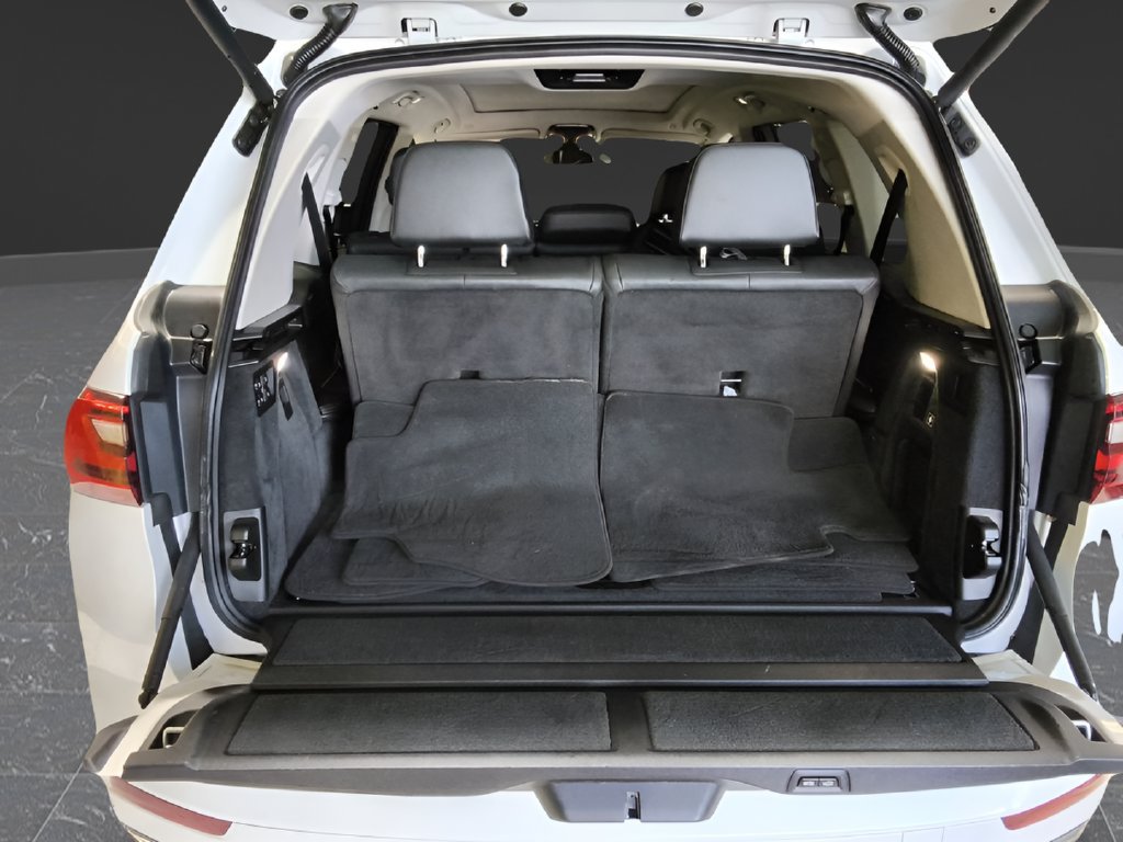 Used 2019 BMW X7 xDrive40i w/ Premium Package AWD/4WD image 8
