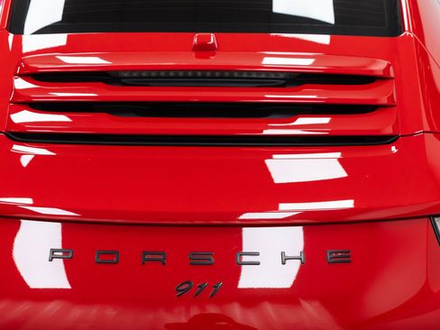 Used 2015 Porsche 911 Carrera image 12