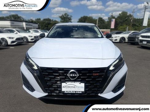 Used 2023 Nissan Altima 2.5 SR AWD/4WD image 1