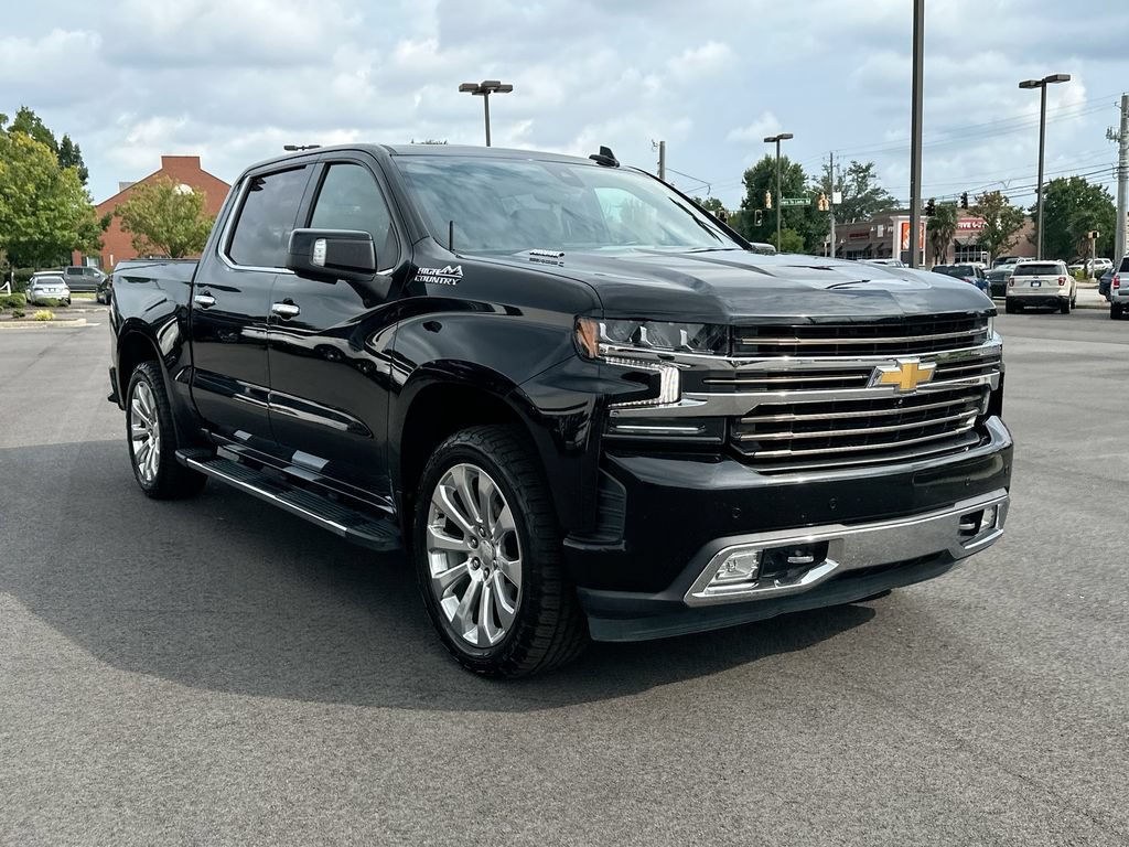 Used 2021 Chevrolet Silverado 1500 High Country w/ Technology Package AWD/4WD image 2