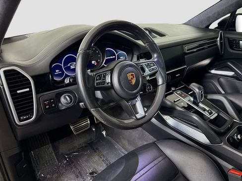 Used 2020 Porsche Cayenne Turbo AWD/4WD image 9