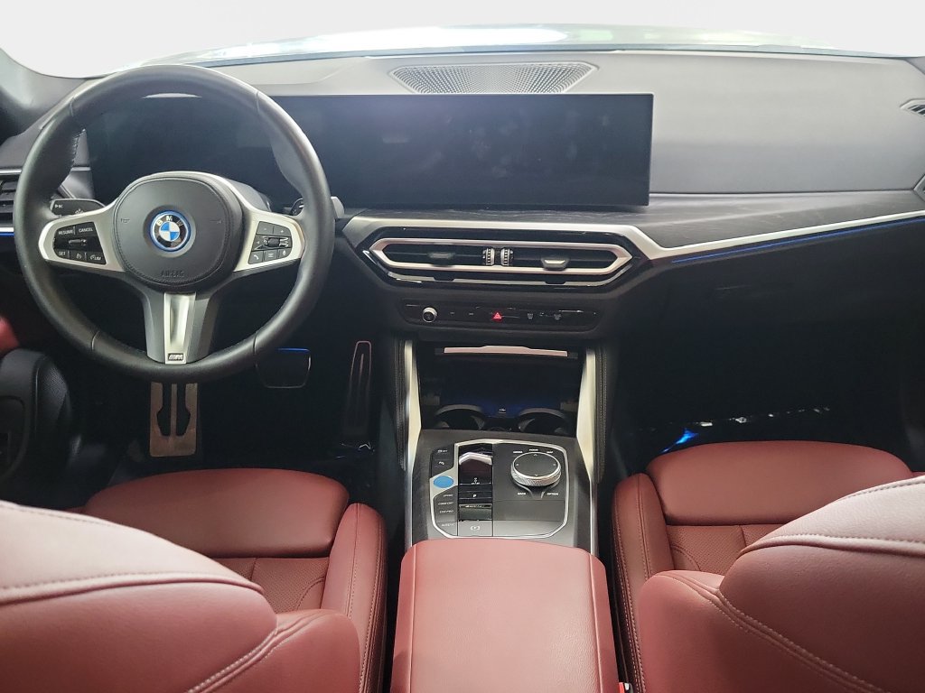 Used 2024 BMW i4 eDrive35 w/ M Sport Package RWD image 12