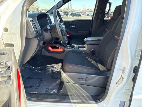 Used 2024 Nissan Frontier PRO-4X w/ Off-Road Protection Package image 14