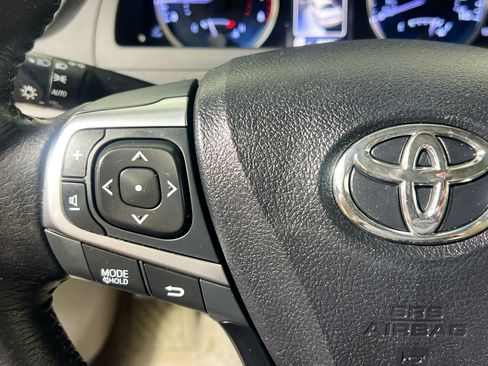 Used 2015 Toyota Camry XLE FWD image 18