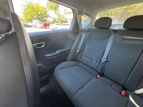 Used 2026 Kia K4 FWD image 37