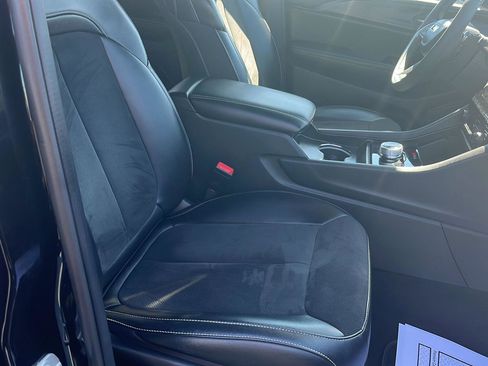 Used 2024 Jeep Grand Cherokee L Laredo image 30