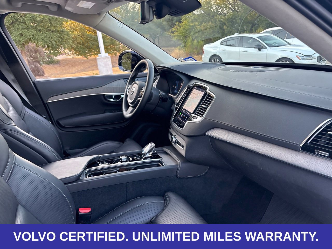 Certified 2025 Volvo XC90 B6 Ultra w/ Lounge Package AWD/4WD image 17