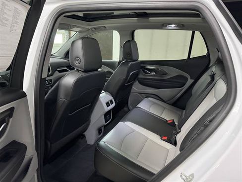 Certified 2023 GMC Terrain SLT w/ Infotainment Package II AWD/4WD image 14
