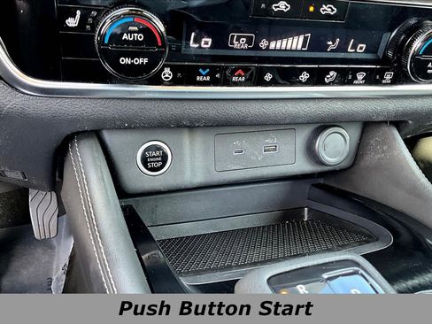 Used 2021 Nissan Rogue SL w/ Premium Package image 15