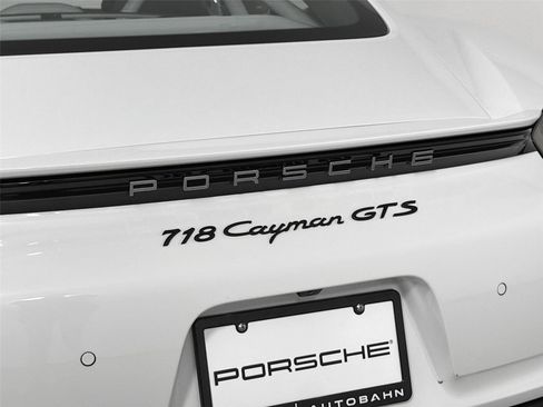 Certified 2025 Porsche 718 Cayman GTS RWD image 17