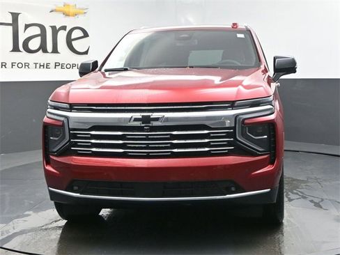 New 2025 Chevrolet Suburban Premier image 7