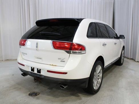 Used 2012 Lincoln MKX AWD image 28