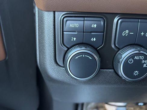 Certified 2021 Chevrolet Tahoe High Country w/ Premium Package image 42