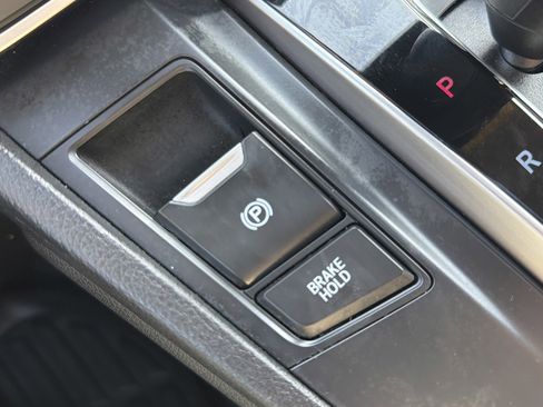 Used 2018 Honda CR-V Touring image 30