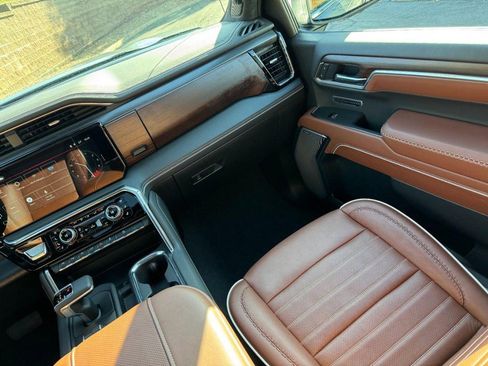 Used 2025 GMC Sierra 1500 Denali Ultimate image 15