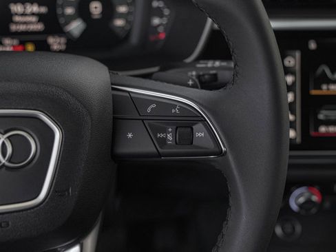 Used 2025 Audi Q3 2.0T Premium w/ Convenience Package image 15