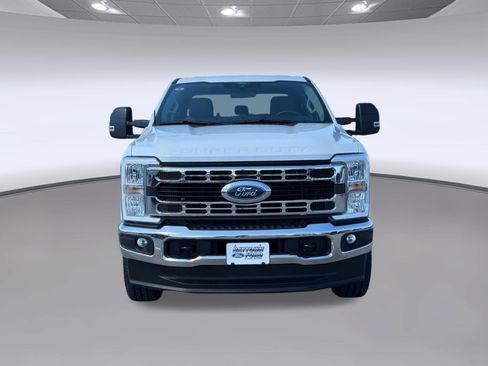 Used 2025 Ford F250 XLT AWD/4WD image 5