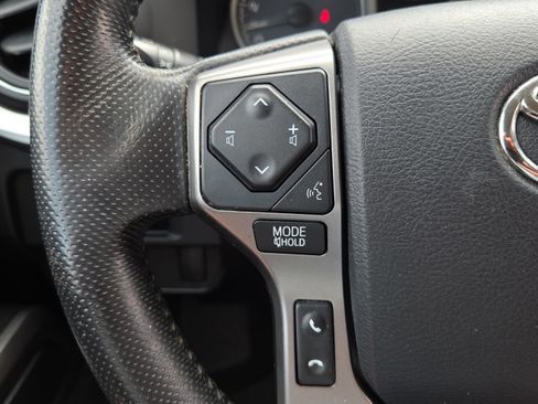 Used 2016 Toyota Tacoma SR5 w/ SR5 Appearance Package (SN) RWD image 23