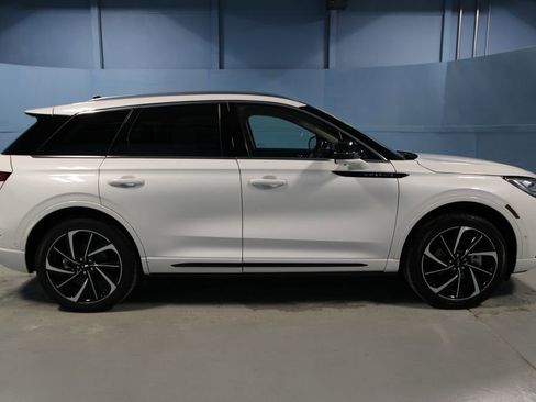 Used 2024 Lincoln Corsair Grand Touring w/ Equipment Group 302A image 39