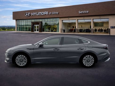 New 2026 Hyundai Sonata Limited FWD image 3