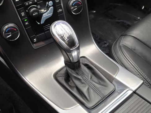 Used 2013 Volvo S60 T5 FWD image 33
