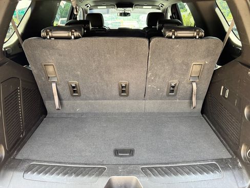 Used 2021 GMC Yukon SLT AWD/4WD image 9