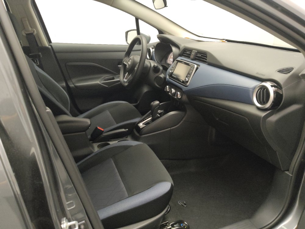 Used 2025 Nissan Versa SV w/ Trunk Package FWD image 21