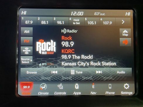 Used 2022 Dodge Charger Scat Pack image 3