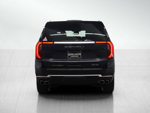 Used 2025 GMC Yukon Denali w/ Denali Reserve Package image 4